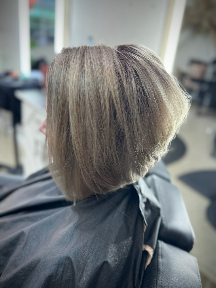 Ladies Wash & Haircut