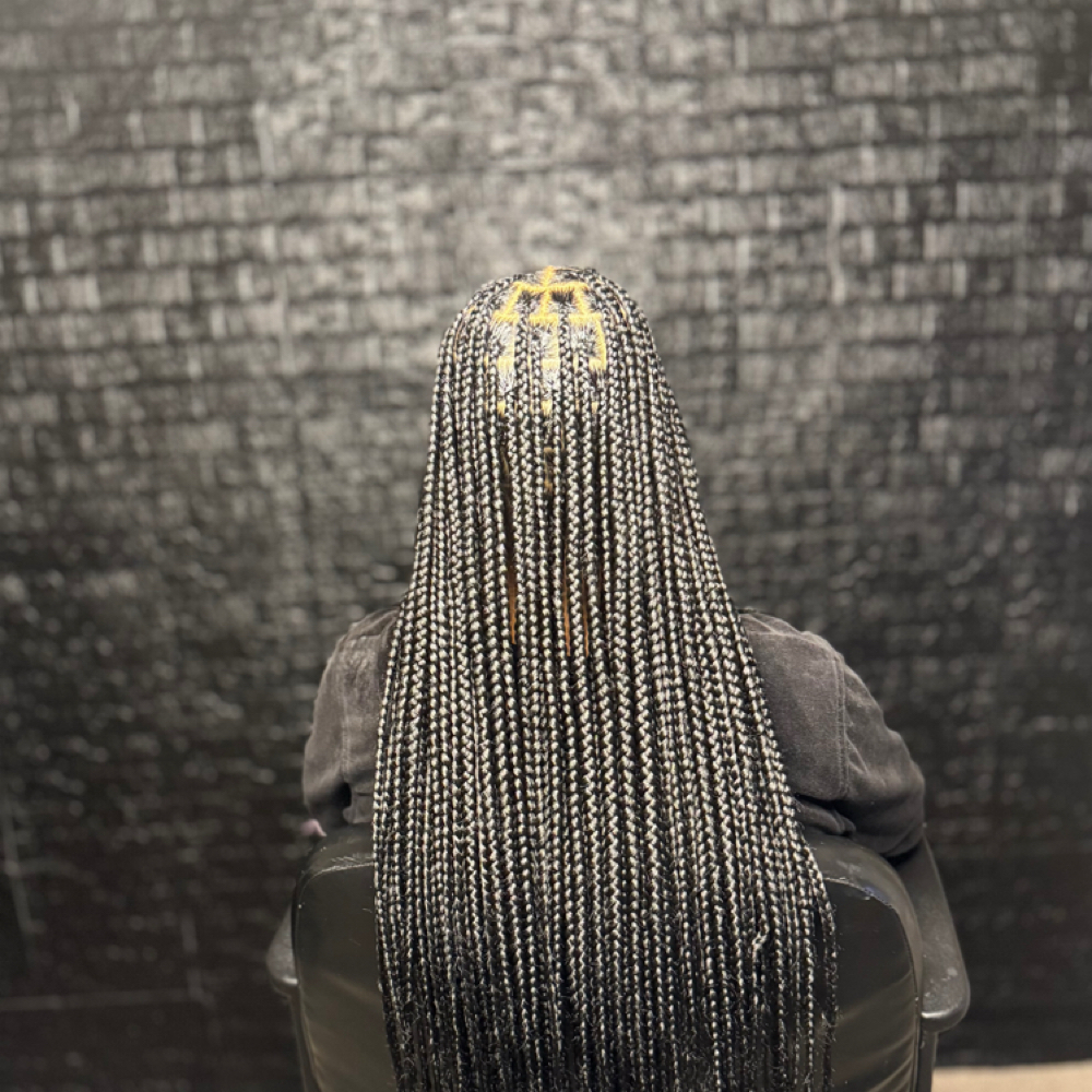 Knotless Braids (SM) at StylezByJazmyne in Oklahoma City, OK