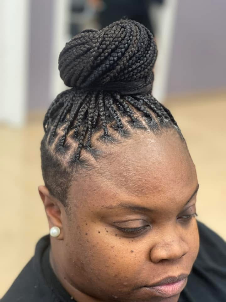 Partial Small/Medium Knotless