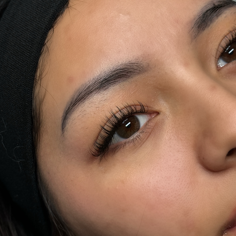 Classic Lashes at Bella Nella in Fairdale, KY