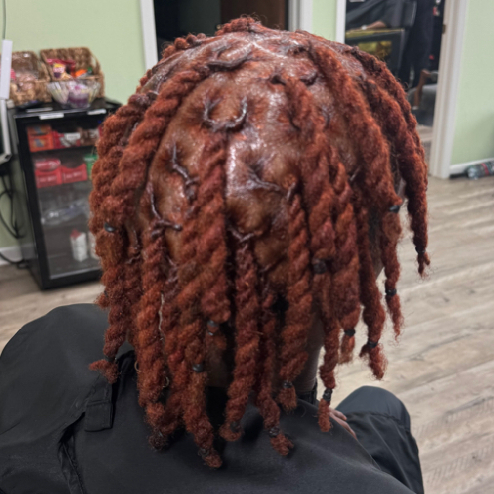Loc Coloring Services at Diverse Creations in Longview, TX