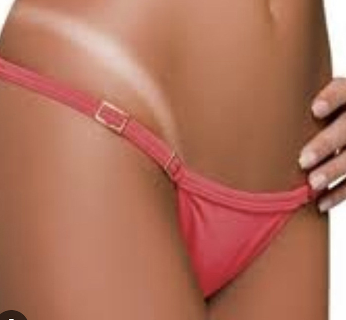 Brazilian Wax (Female Anatomy)