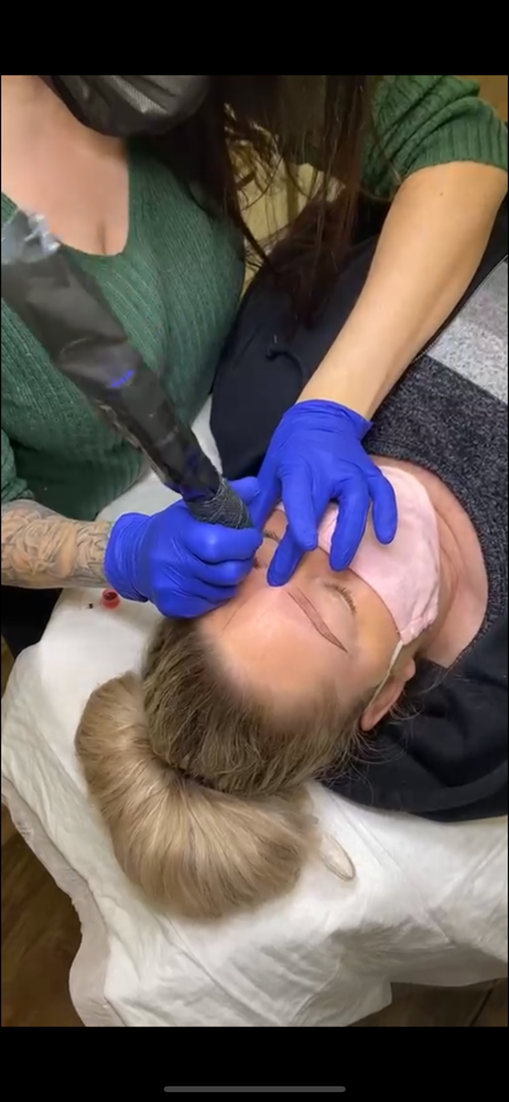 Permanent Brow Training