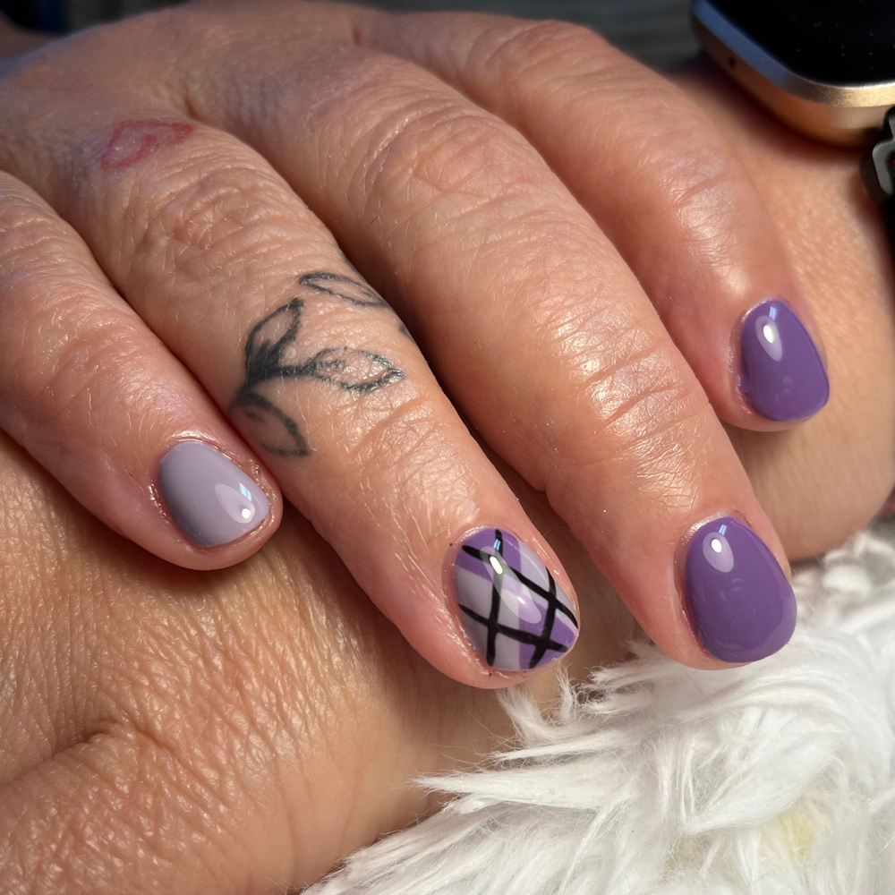 Accent Nail at Nails by Rayven in Muncie, IN