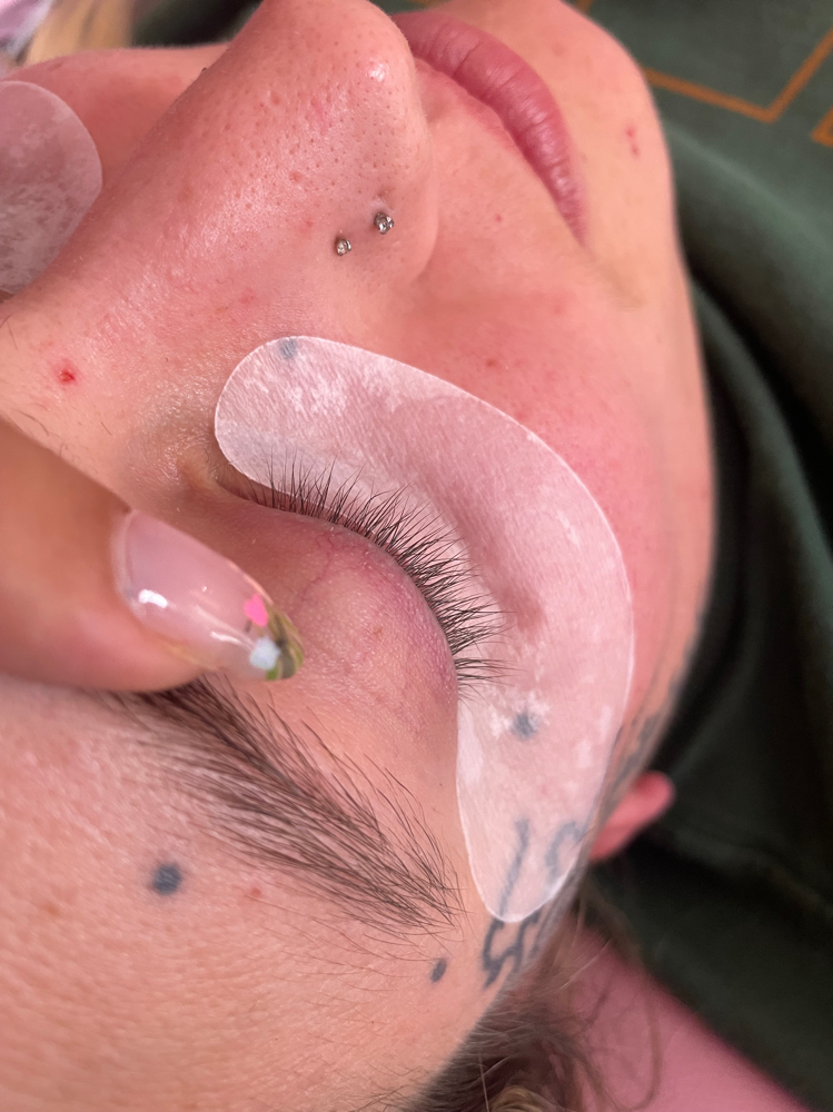 Lash Removal