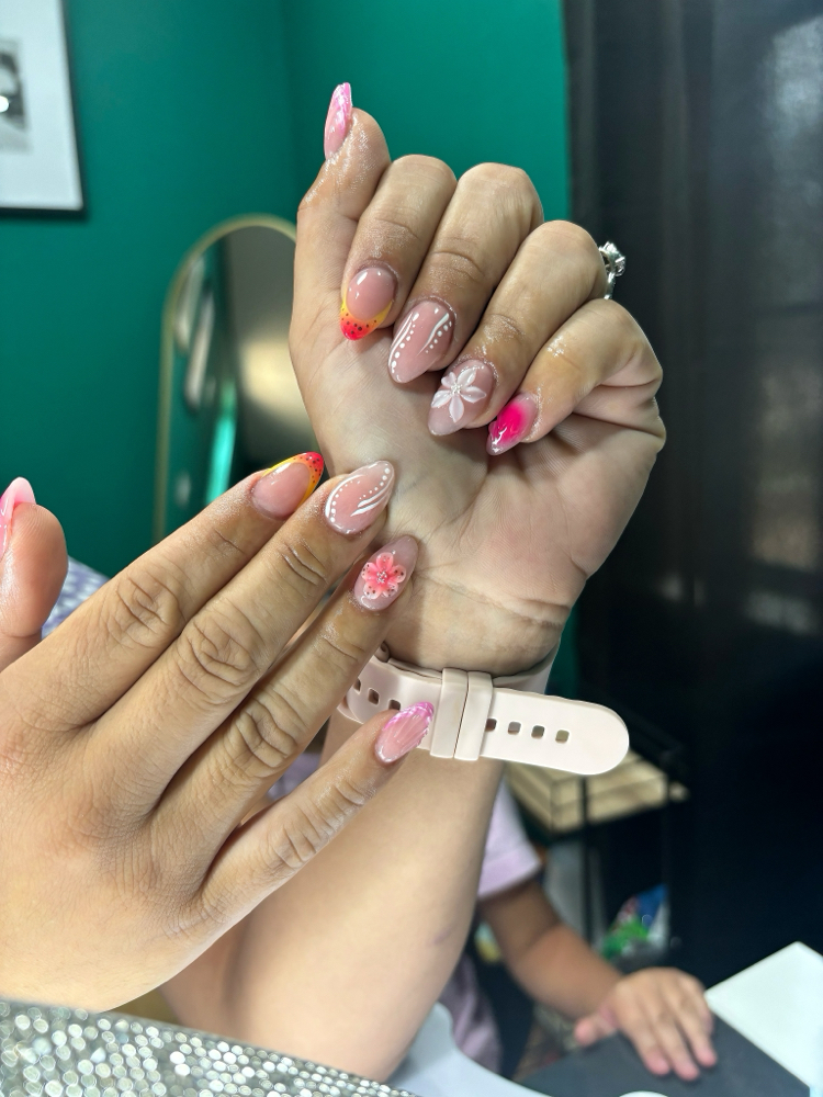 Medium Acrylic Nail Set at Emerald pearl in Crystal City, TX