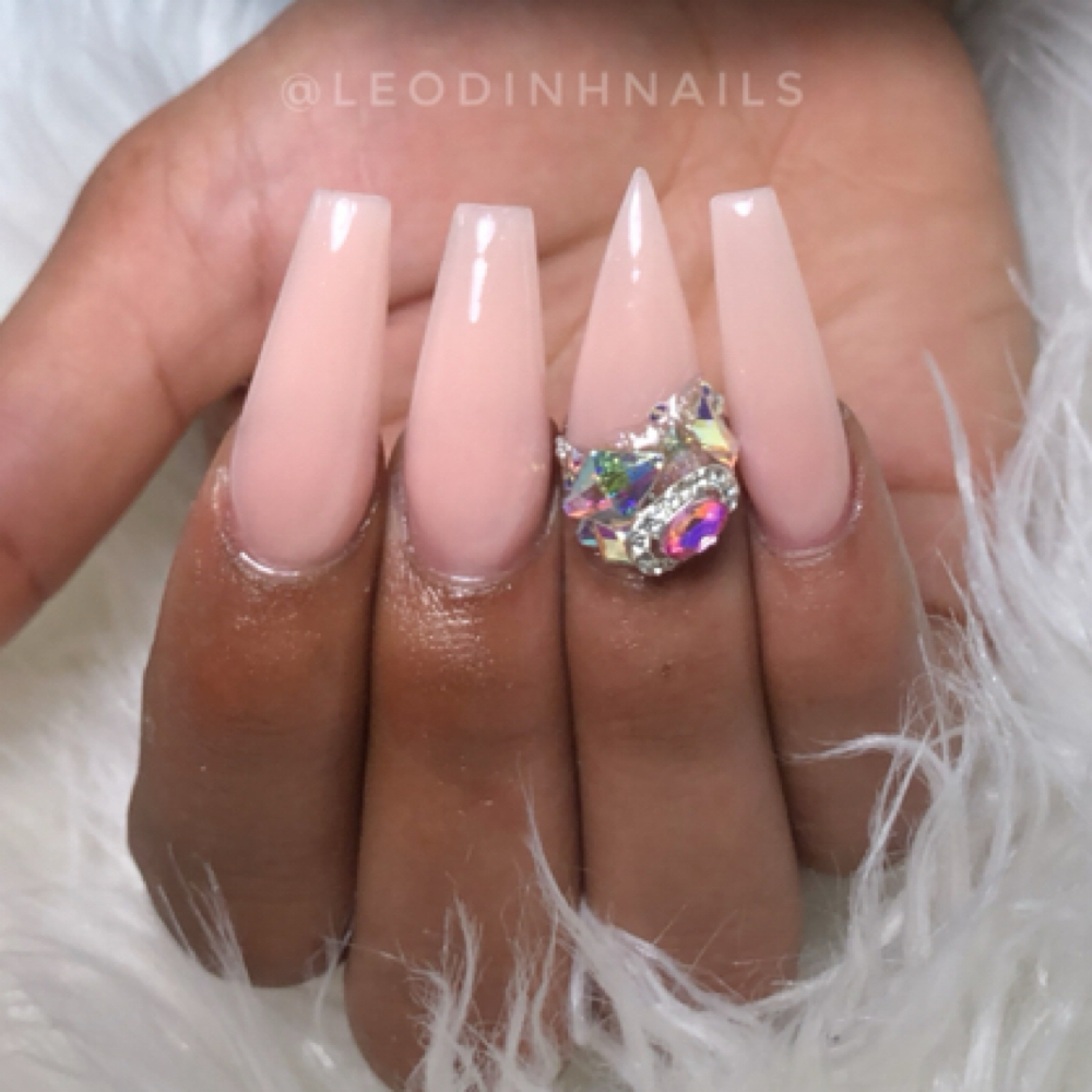 1 Charm/ Bling accent at Leo’s Nailwork in Greenville, SC