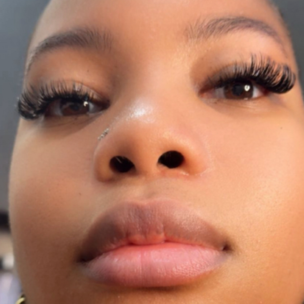 Cluster Lashes at Vain Galore Salon & Spa in Austell, GA