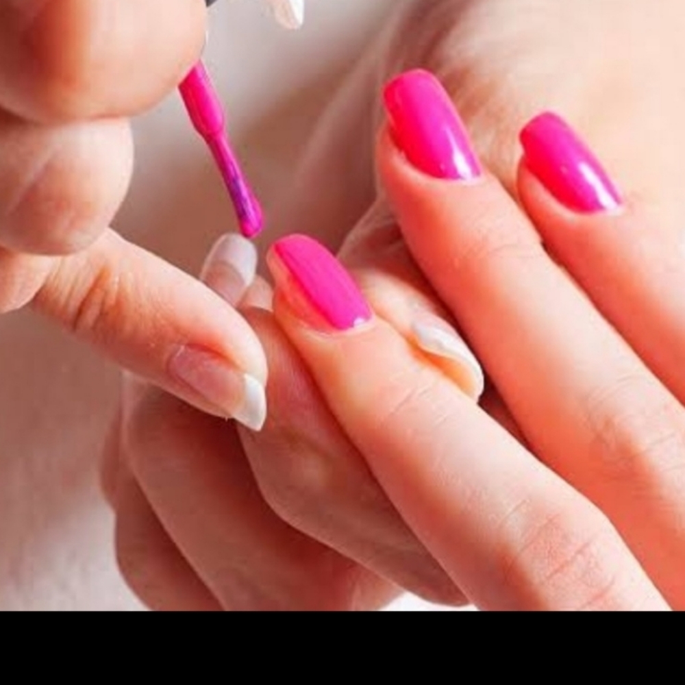Cambio de Color at The Topcoat Nails_Studio in Miami, FL