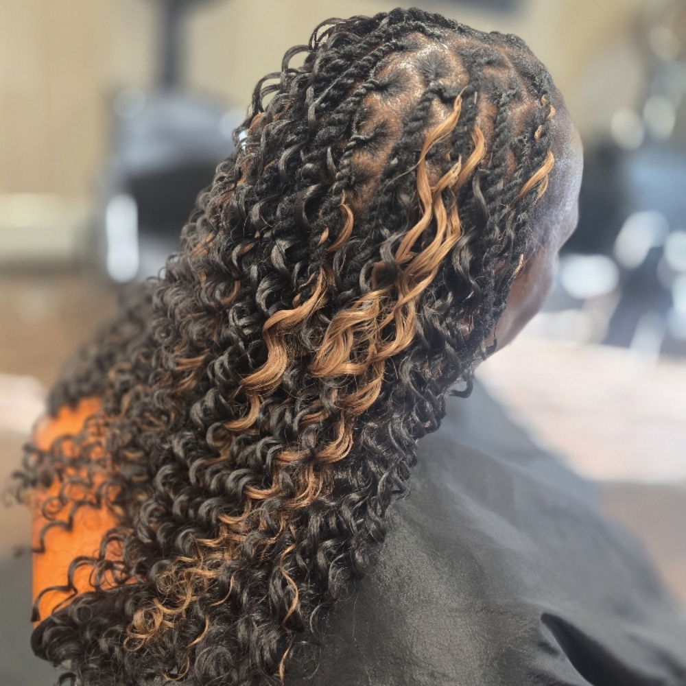 Miracle Knots at Lovingyournaturalself in Bakersfield, CA