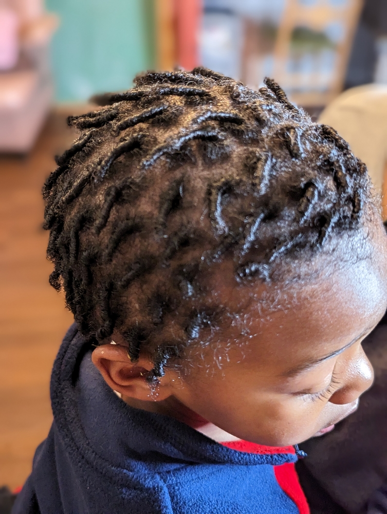 Kids Retwist (No Style)(2-12) at The Naturlist Locd Queen in Indianapolis, IN