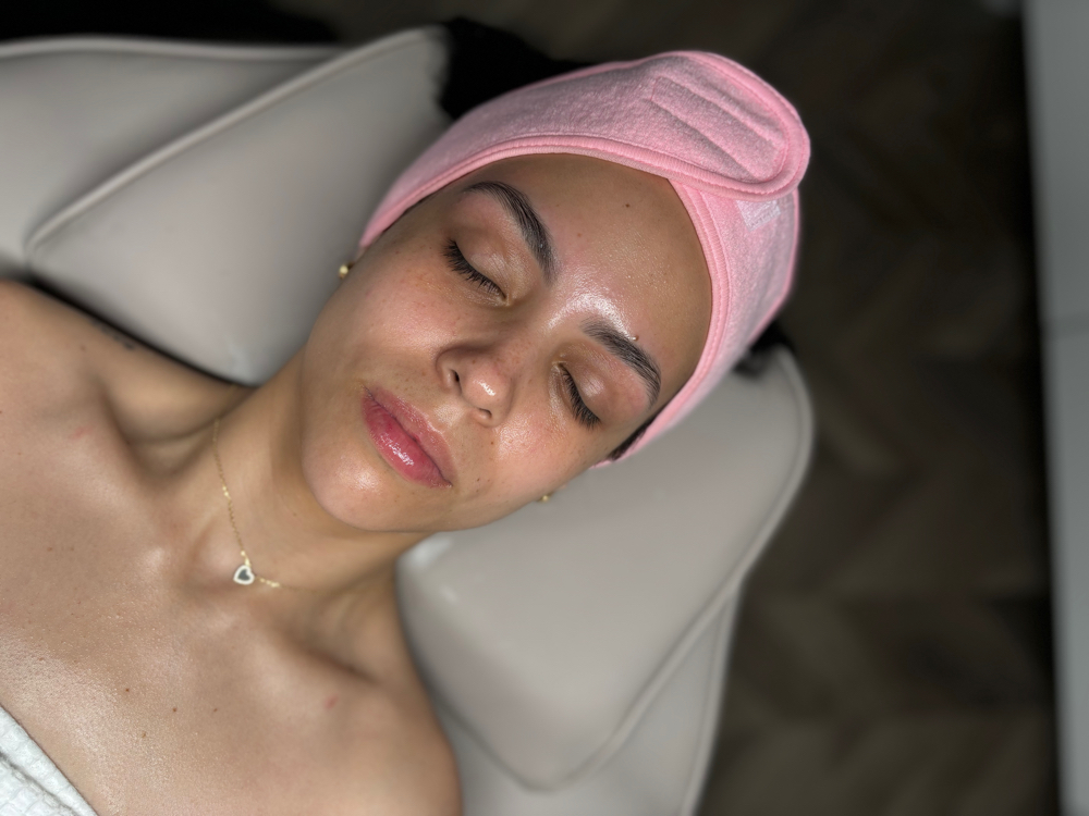 Sig Basic Facial + Consultation