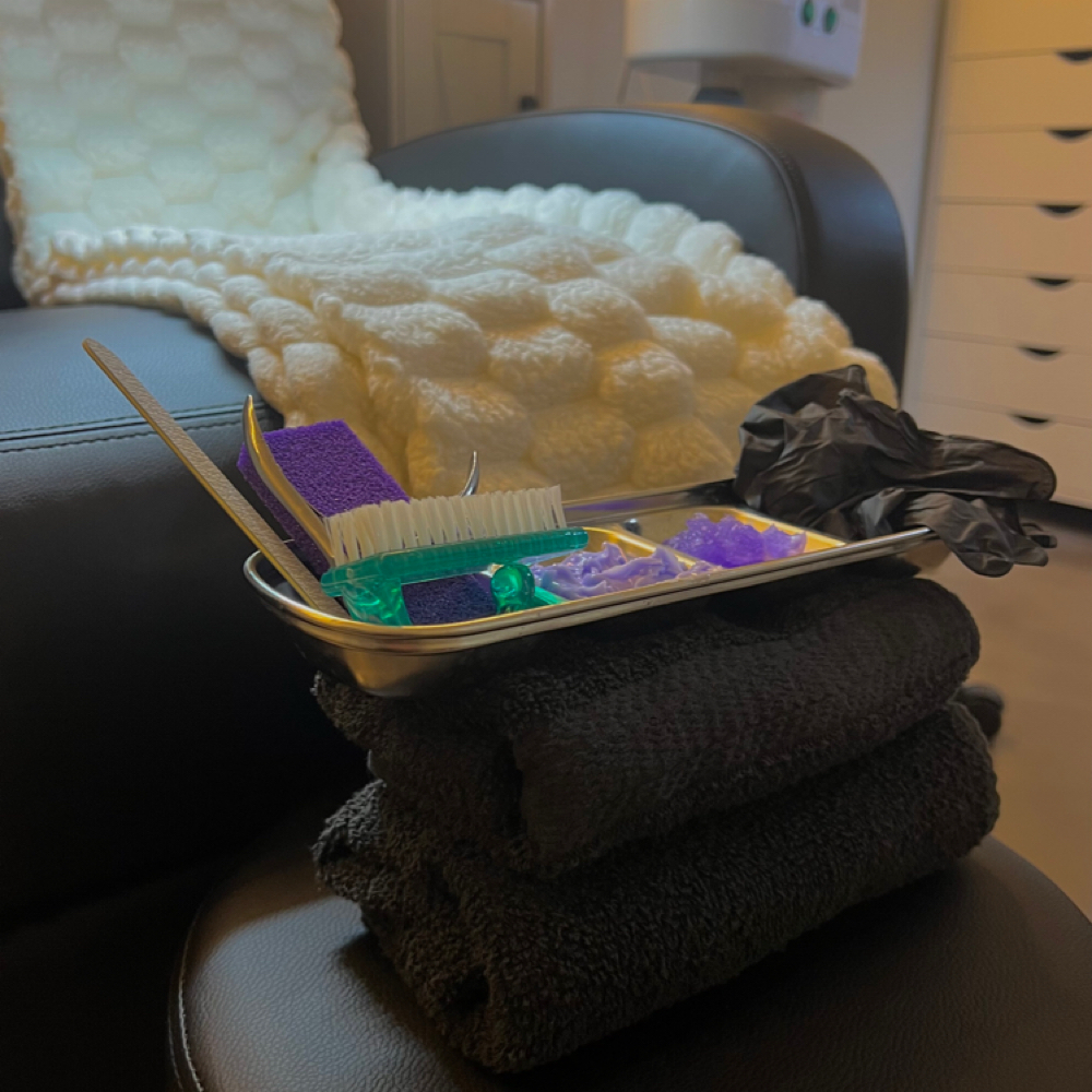 Structure Waterless Steam Pedi at SBNailStudio in Rockledge, FL