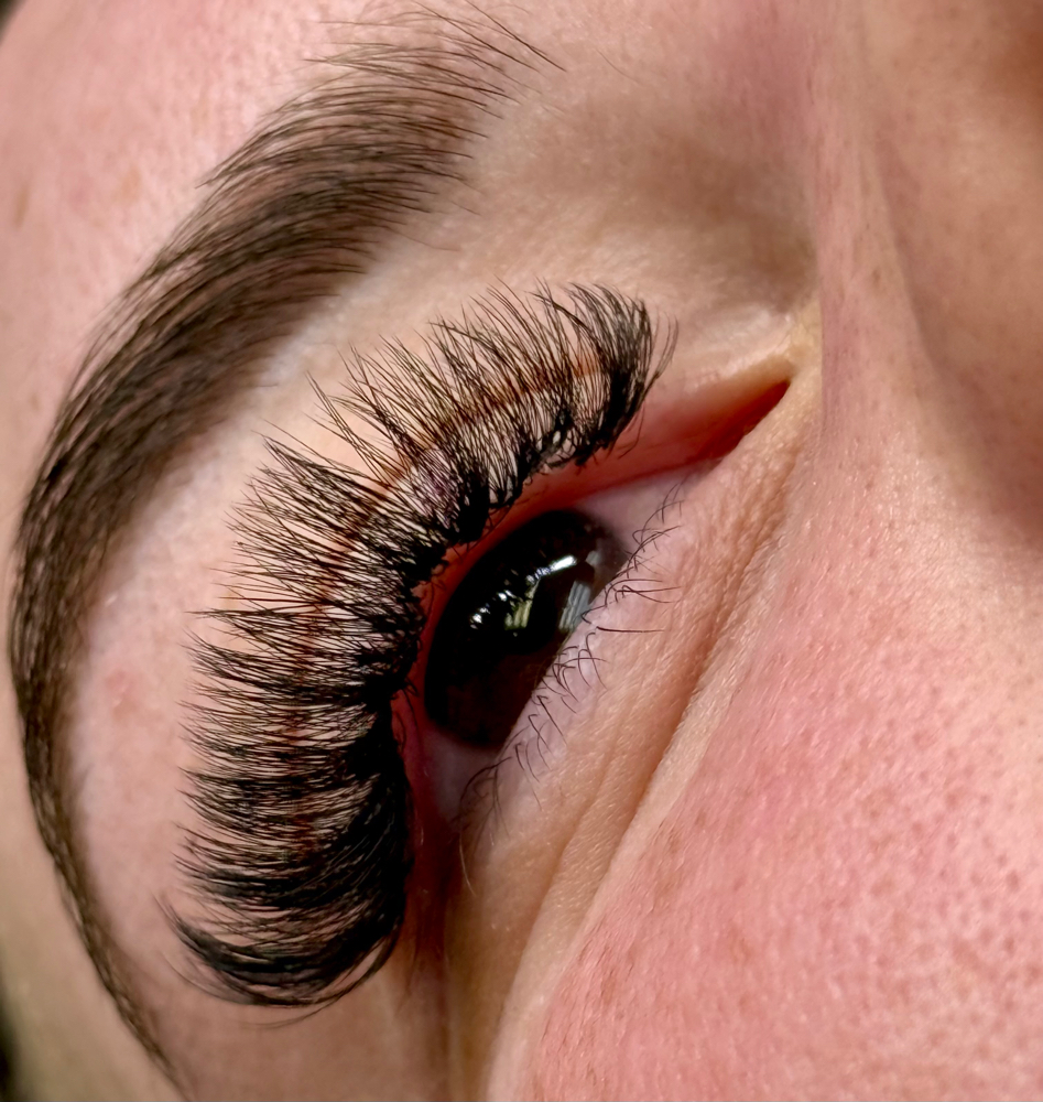 3 Week Eyelash Extension Fill