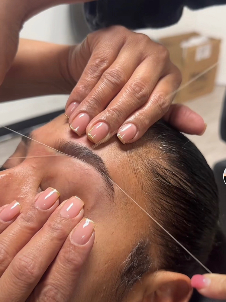 Eyebrows Threading