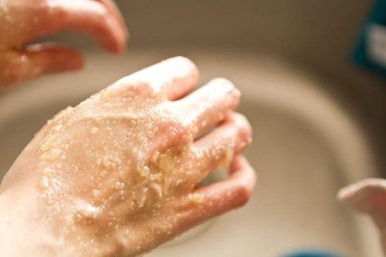Sugar scrub hand exfoliation