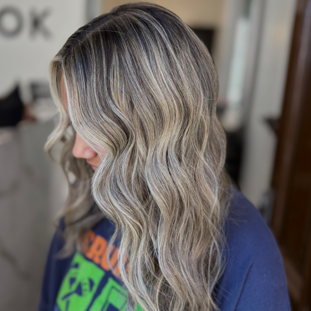 Full highlights at Styles By Mariah J in Spring, TX