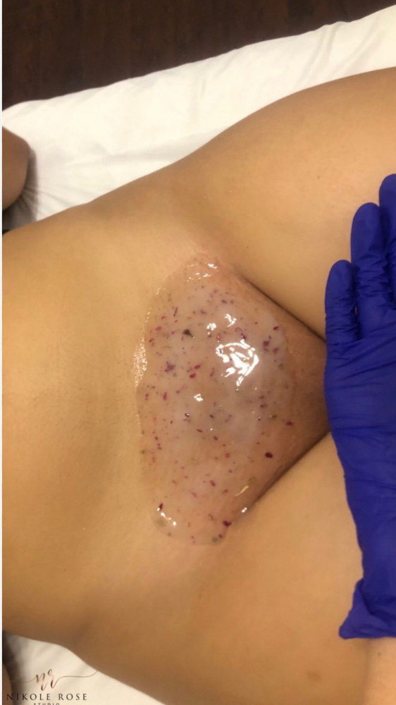 Brazilian /Hollywood Wax  V-Facial