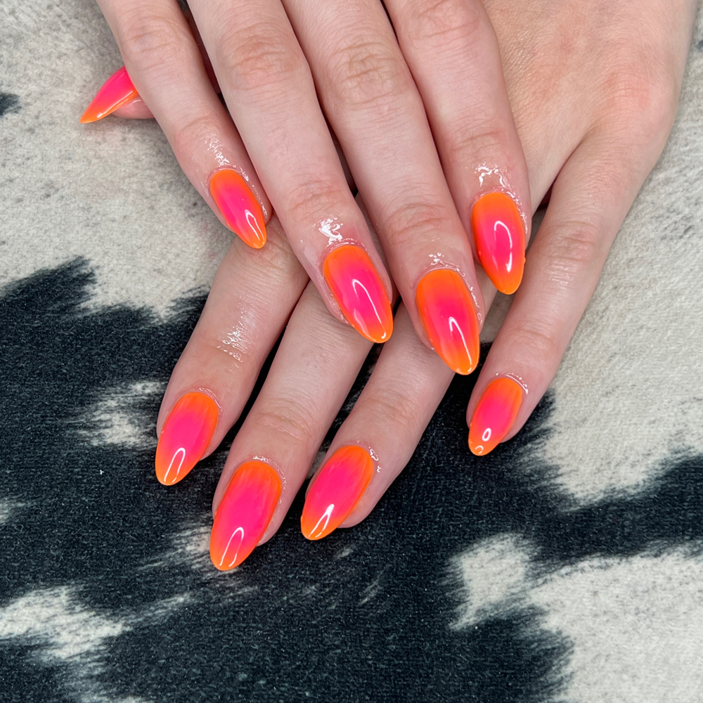 Simple Aura/Ombre Nail Art