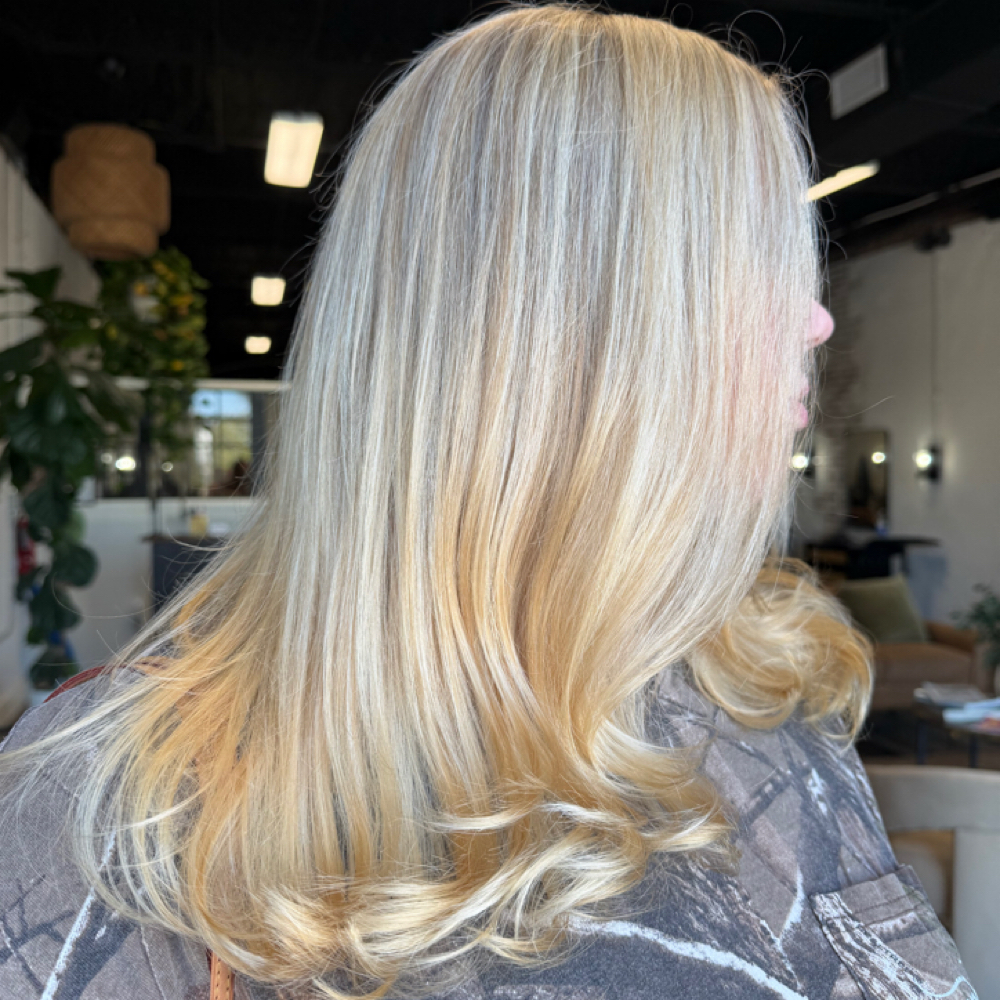 Custom Blonding at Kailey Fuqua in Panama City, FL