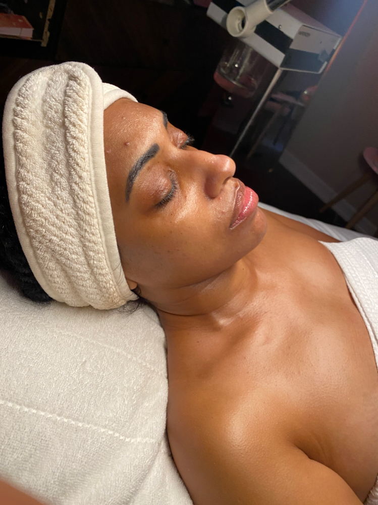 Luminescence Facial