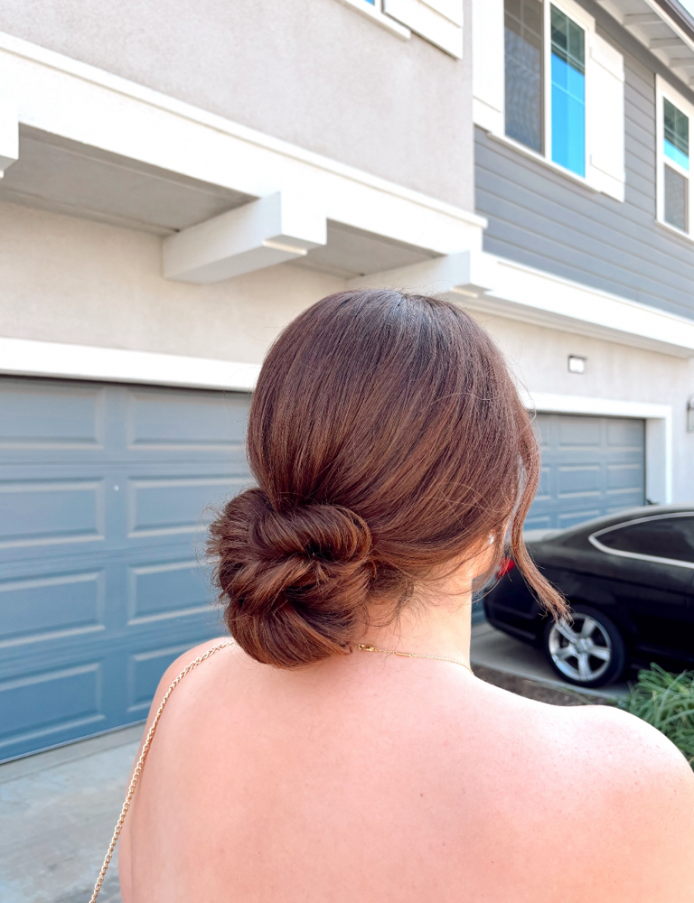 Hairstyle/updo