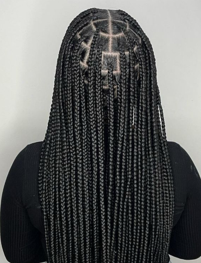Medium Knotless Braids