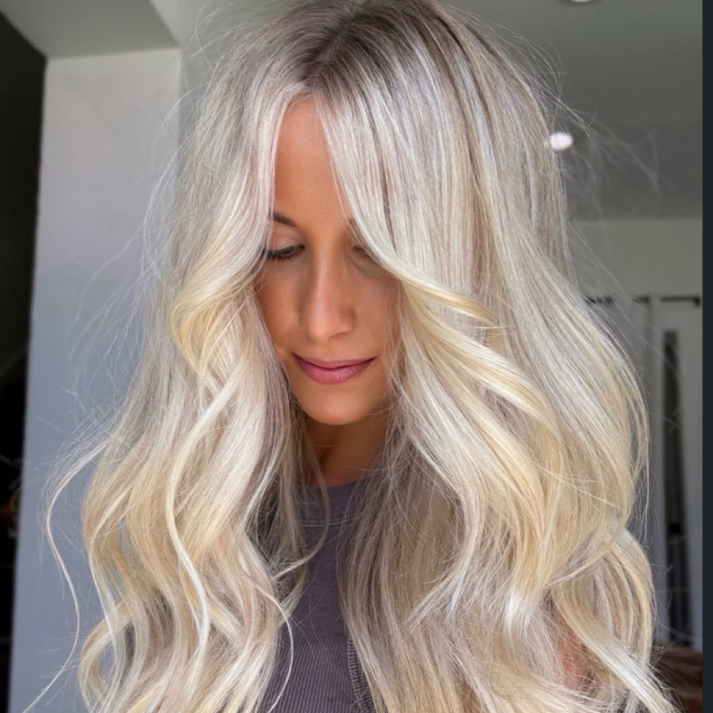 Anna - Full Highlight + Haircut