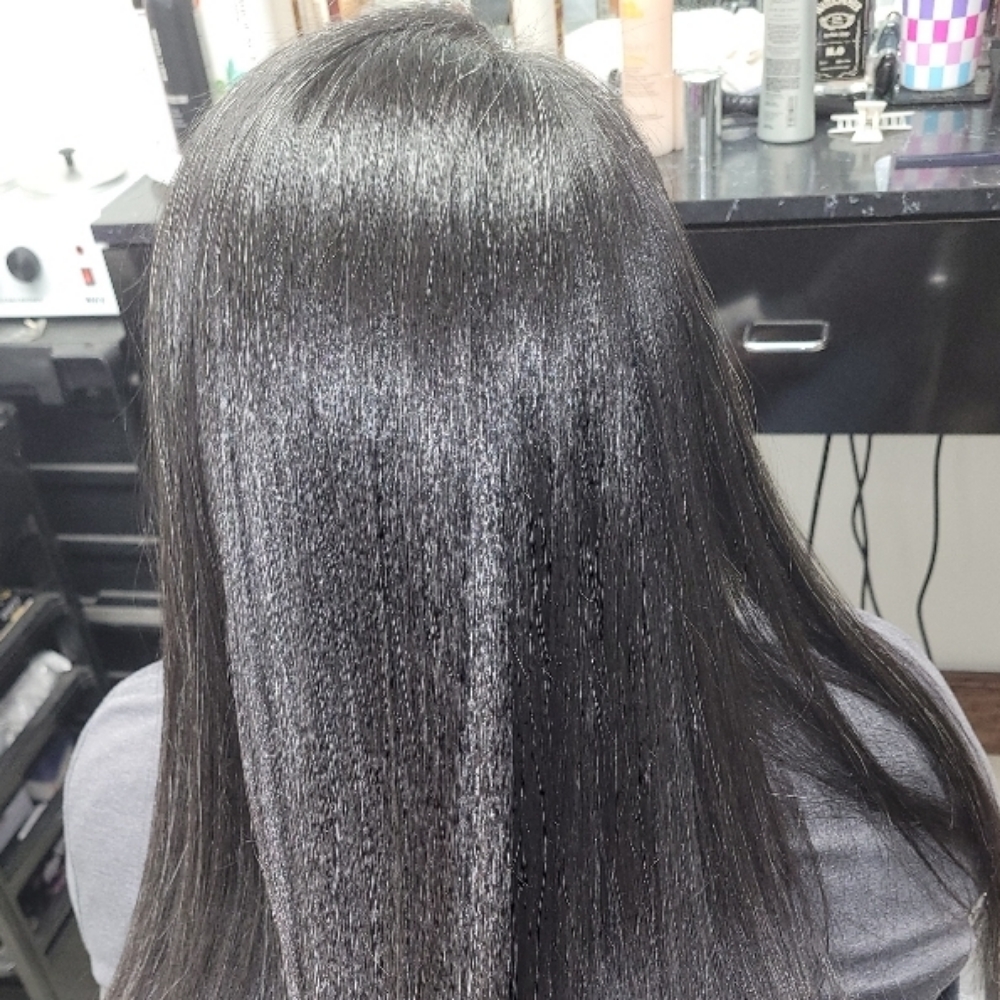 Silk Press at Cre8ive Salon in Maud, TX
