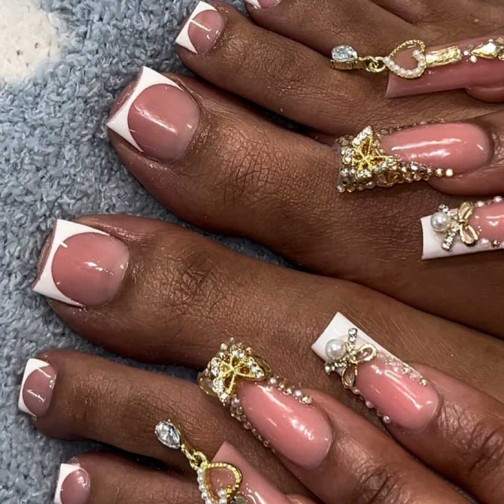 ✨GLITZY CLAWSS BUNDLES ✨ at Maaseiah Salon in Bethesda, MD