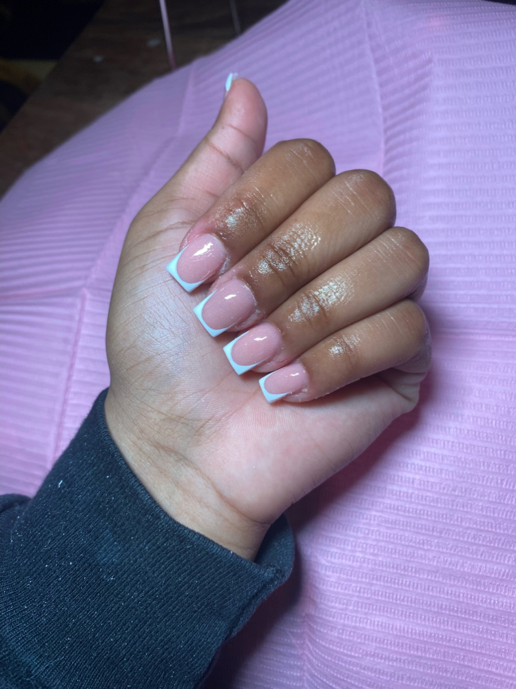Short basic french tip full set