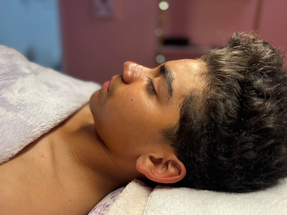 Teen Facial at Pretty Essence in South Gate, CA
