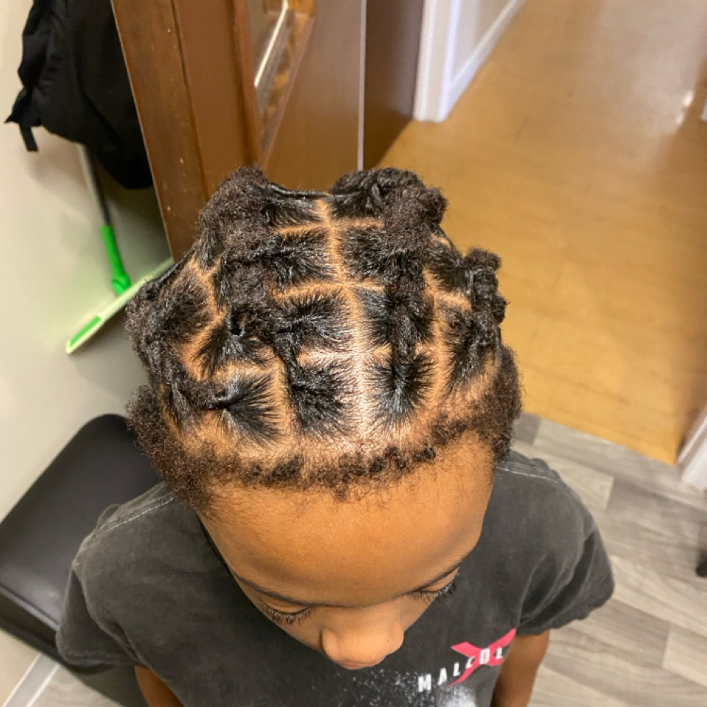 Kid Loc Retwist at Roots To Ends in Columbus, OH