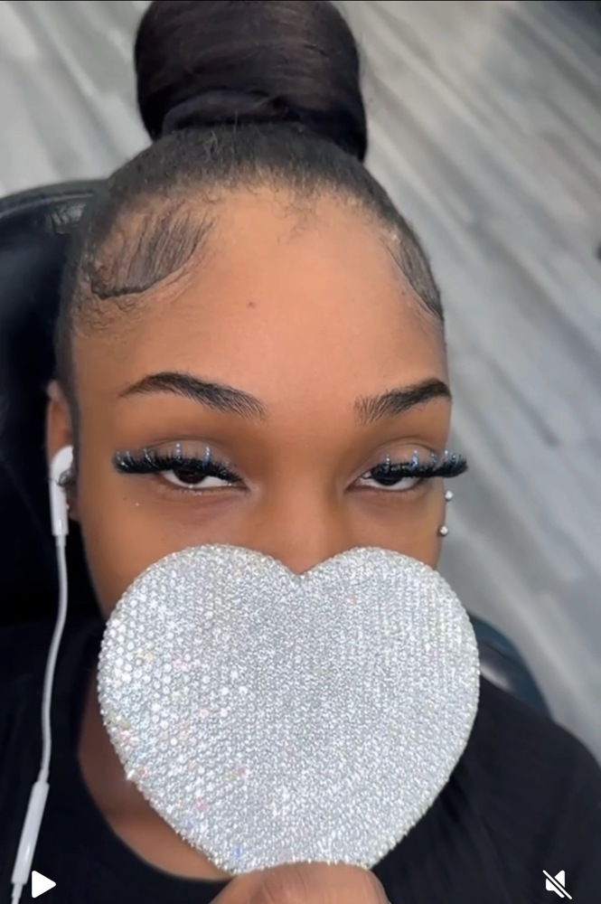 Spiky Cluster Lashes