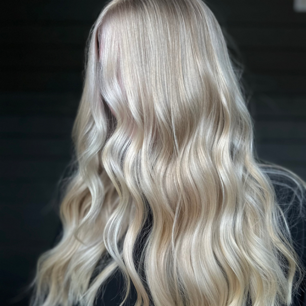 15 Minute Extension Consultation at Honey Hush Salon in Harrison, AR