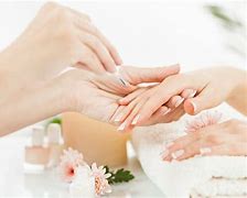 Flawless Luxury Manicure