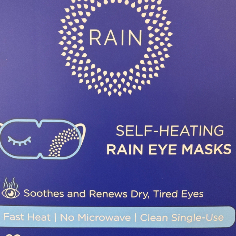 Heat Eye Mask at D’LUX Barber & Beauty in Kerrville, TX