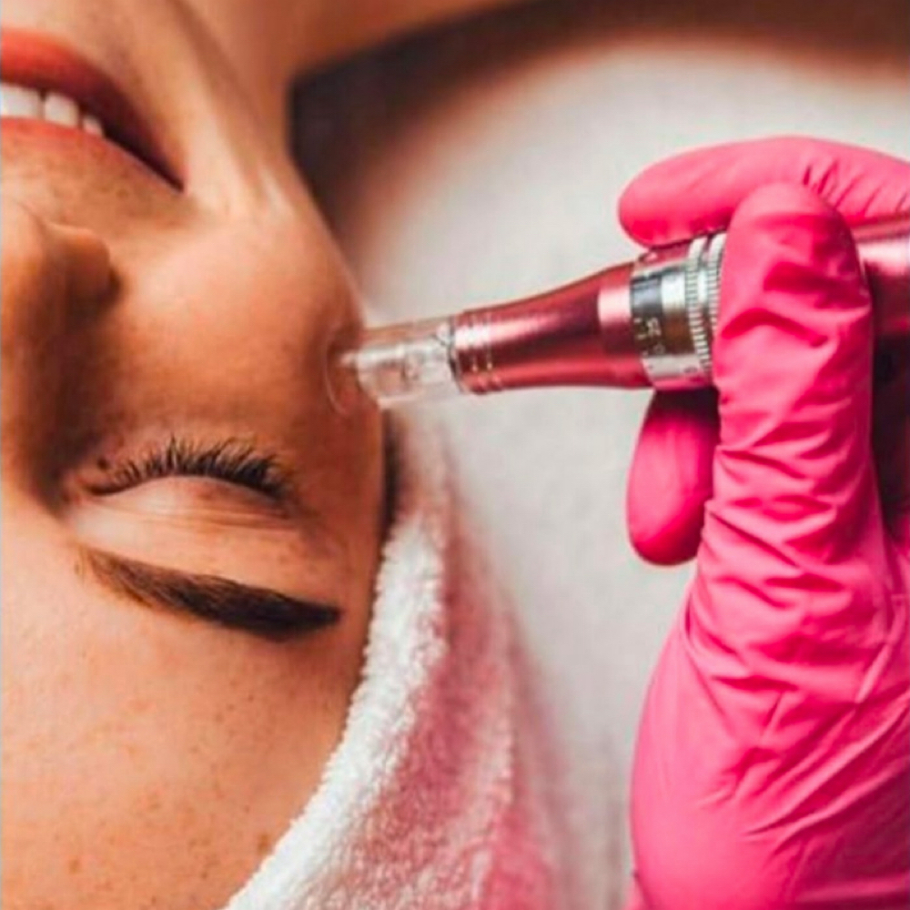 C202 Facial at Beauty Bar Hair & Nail lounge in El paso, TX