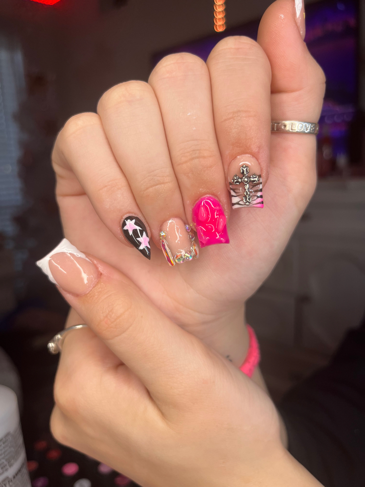 Medium Acrylic Fullsets 💅🏼 at lacinoelledidit in Bartlett, TN