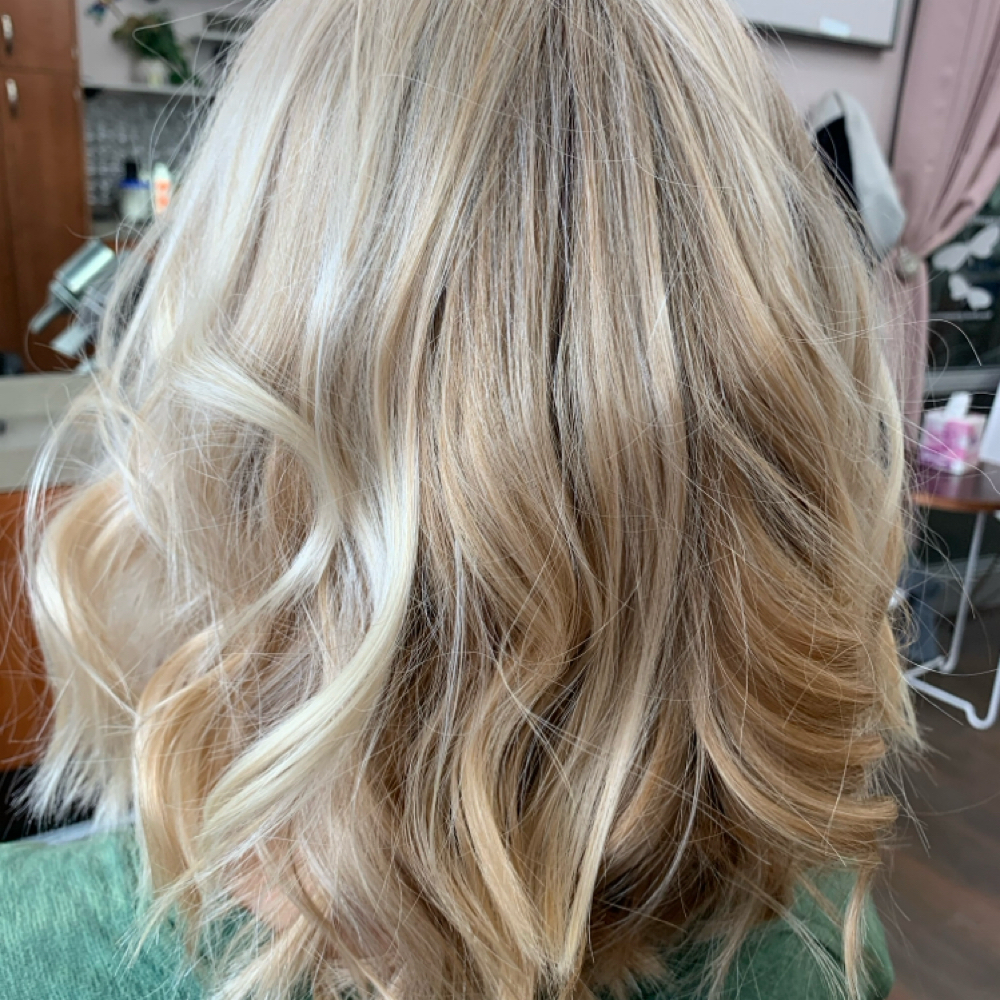 Full foil at MyHair Studio in Woodbury, MN