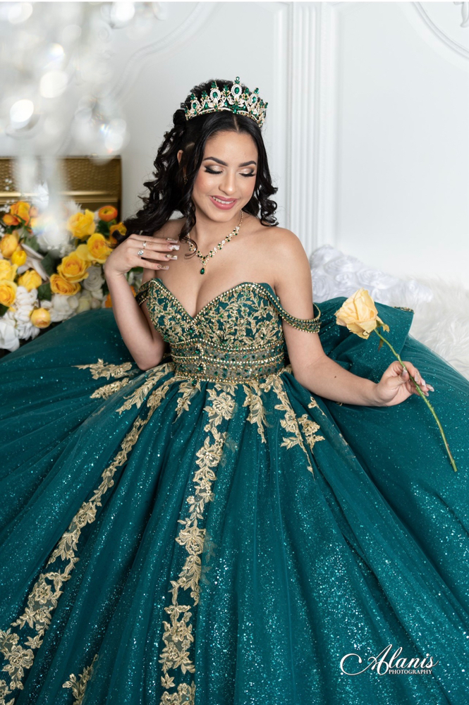 Sweet 16/Quince at Hidden beauty by luz in Tampa, FL