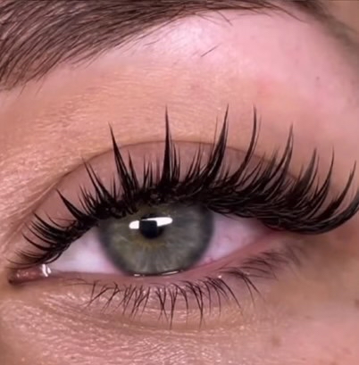 Wet Lashes