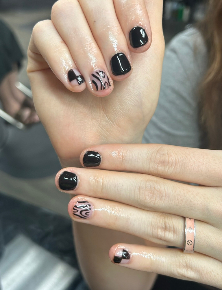 NAIL ART- (2-4 Fingers)