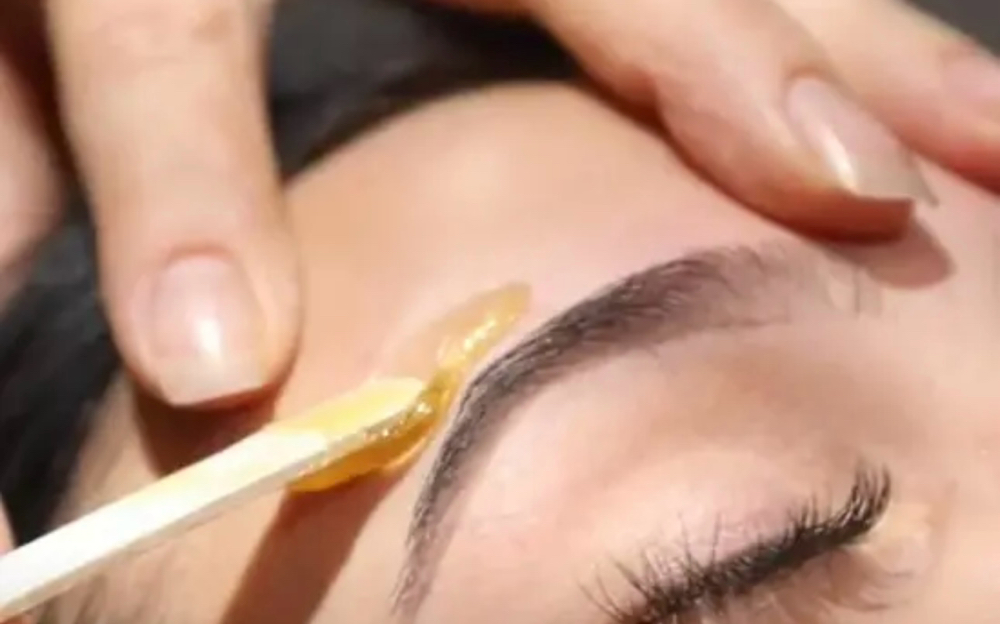 Eyebrow Waxing