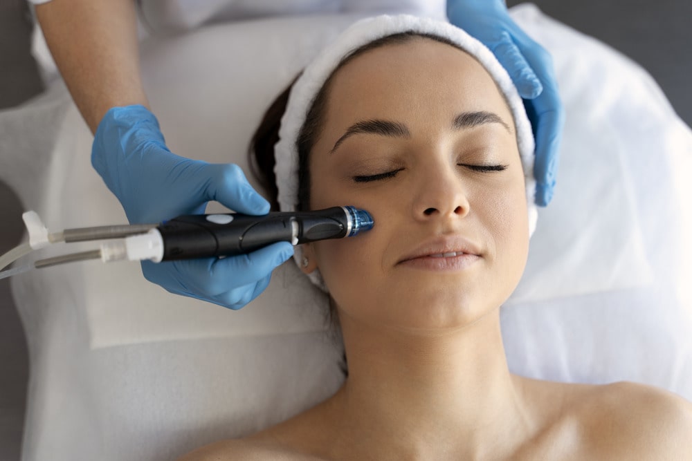 Glow Up HydraFacial