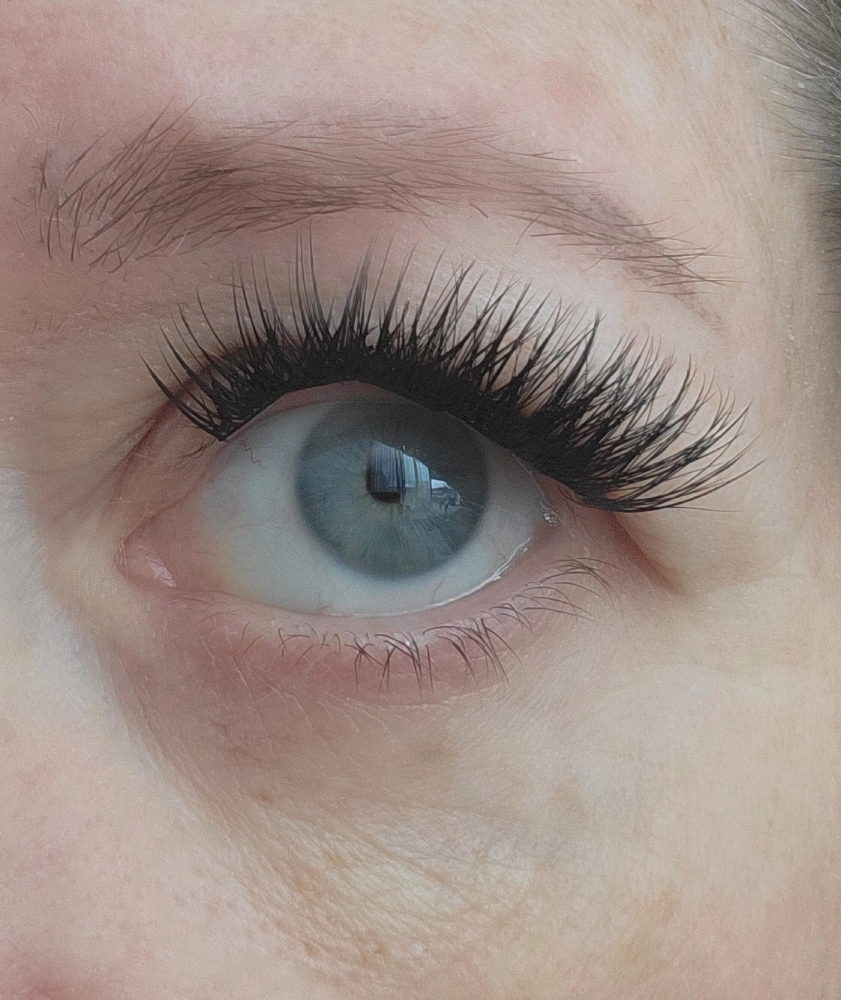 Cluster Lashes