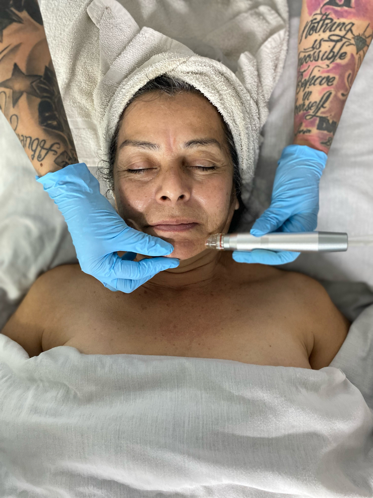 Full Hydro Facial at Pamper Me Prettee Facials & Hair in Long Beach, CA