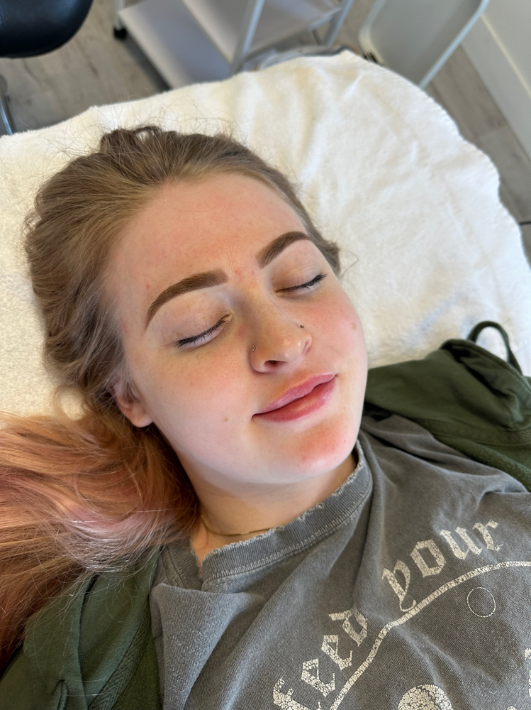 Brow Coloring with Shaping