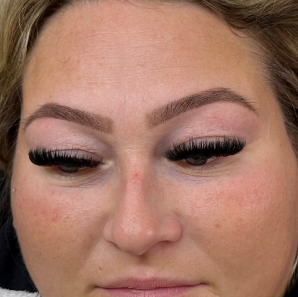 Brow Wax And Tint at GiaRo’s Brows & Blinkers in Pittsburgh, PA