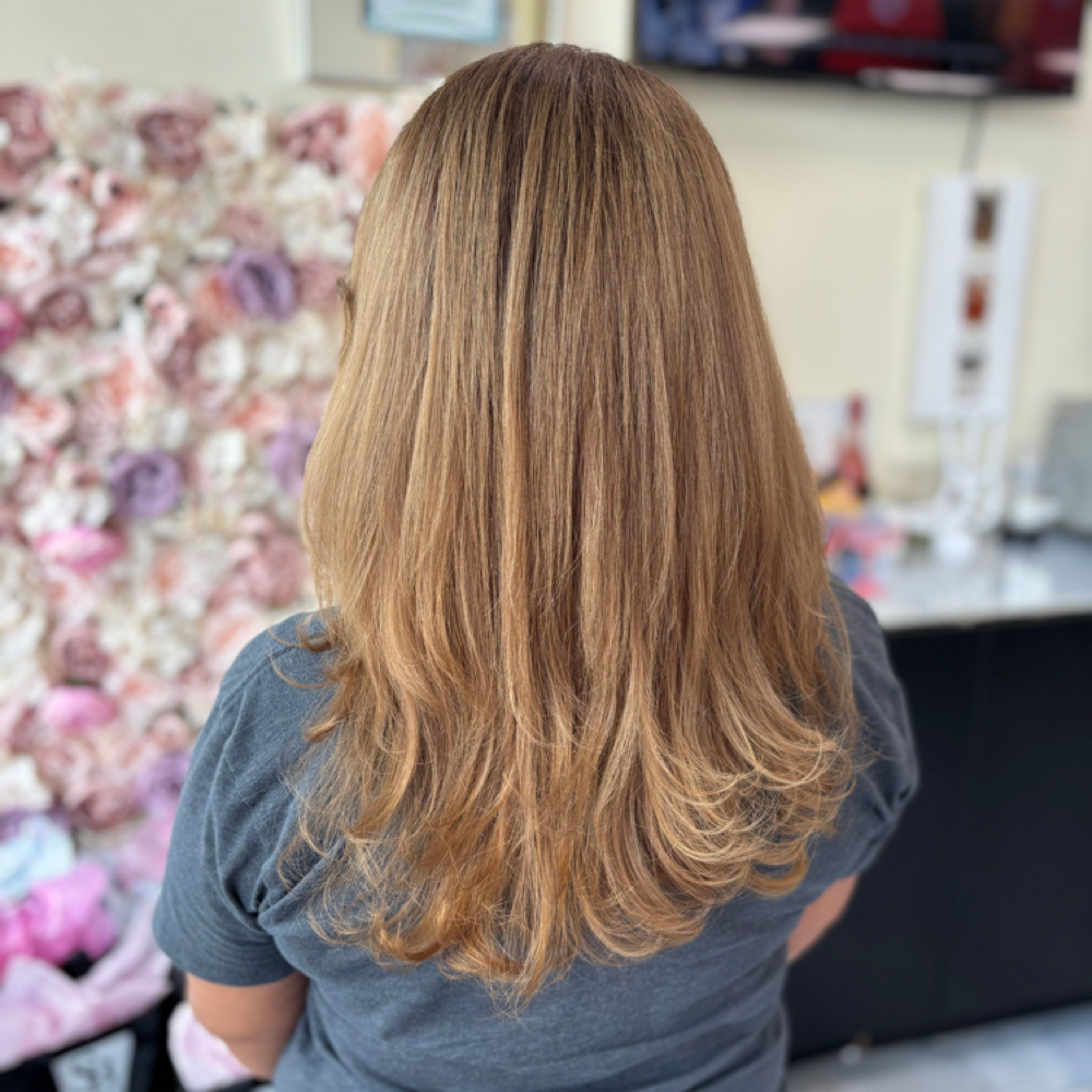 Root Touch Up- at thesalonbar in Tomball, TX